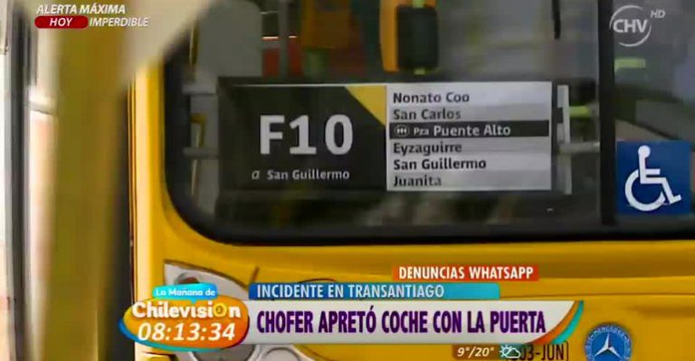 Mujer denunció accidente en Transantiago: Chofer apretó coche con su hijo