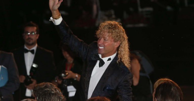 Leonardo Farkas ofreció millonario premio para los mejores trabajadores