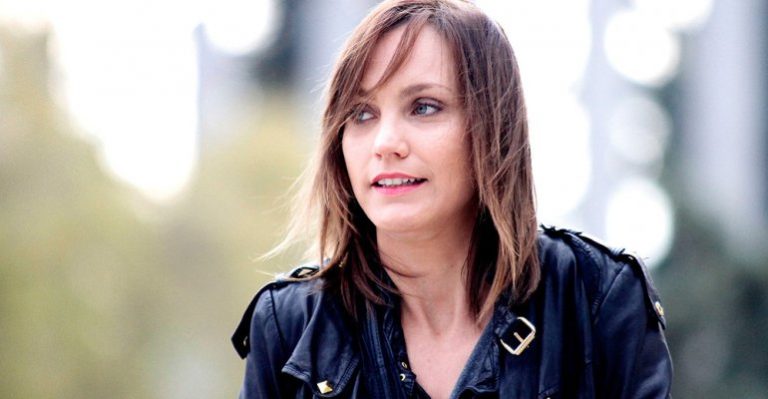 Complejo embarazo de Fernanda Hansen tras operaciones en su columna