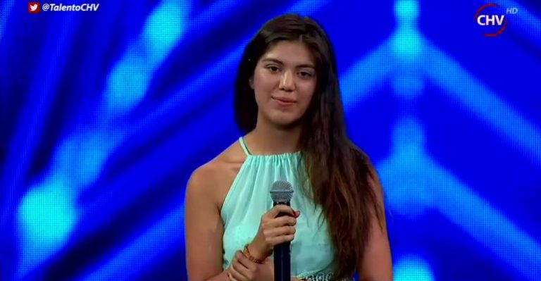 Karina Ruiz logró clasificar tras mostrar su dulce voz con cover de Radiohead