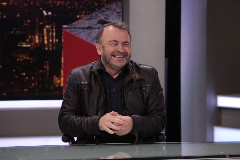 Pepe Auth: La retórica ha sido uno de los problemas de este Gobierno