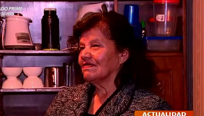 Mujer paga el doble de luz y denuncia que sus vecinos están “colgados”