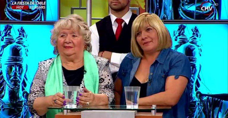 Viuda exige que los hijos de su difunto esposo compren los derechos de la casa - Parte 1