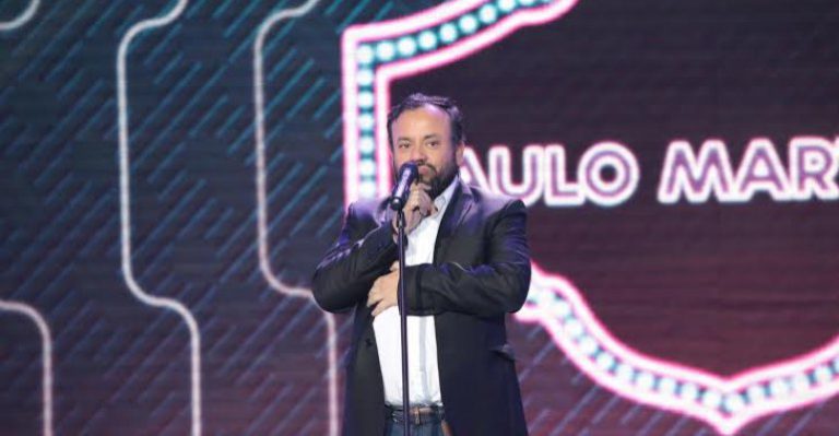 El humorista que ama a los gatos se presenta en Talento Chileno