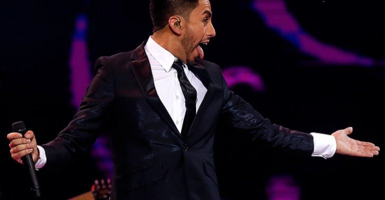 Periodistas destrozan canción de Kanela hecha para la Copa América 2015