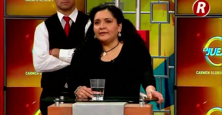 Rosa busca una solución para el sobreendeudamiento de su familia y el posible embargo de su casa - Parte 1