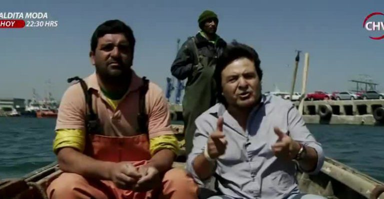 Pato trabajó un día como pescador en el puerto de San Antonio