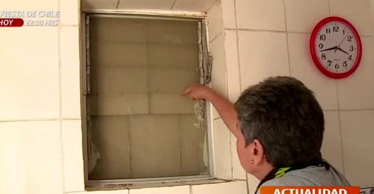 Insólita ampliación: vecinos instalaron muro frente a ventana de su casa