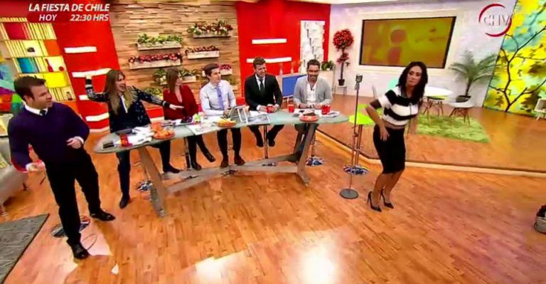 Mira los sensuales bailes de Pamela Díaz en La Mañana de Chilevisión