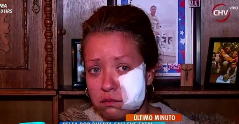 Pelea por una puerta casi termina con mujer fallecida