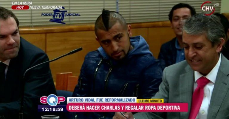 Juez suspendió licencia de conducir a Arturo Vidal por dos años