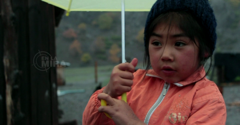 Mira un adelanto de Amarga Niñez el nuevo reportaje de En la Mira de miércoles a las 22:30 horas E