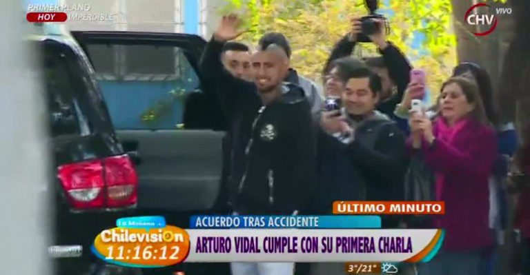 Así fue la llegada de Arturo Vidal a cumplir con charla motivacionales