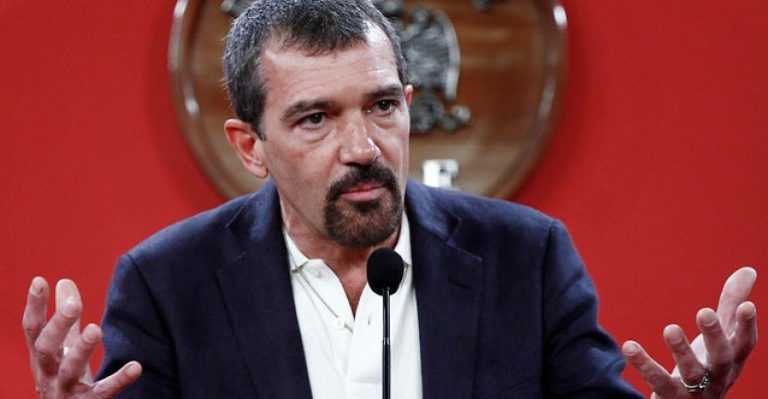 Minero se molestó porque vendieron todos sus derechos a película Los 33 - Parte 1