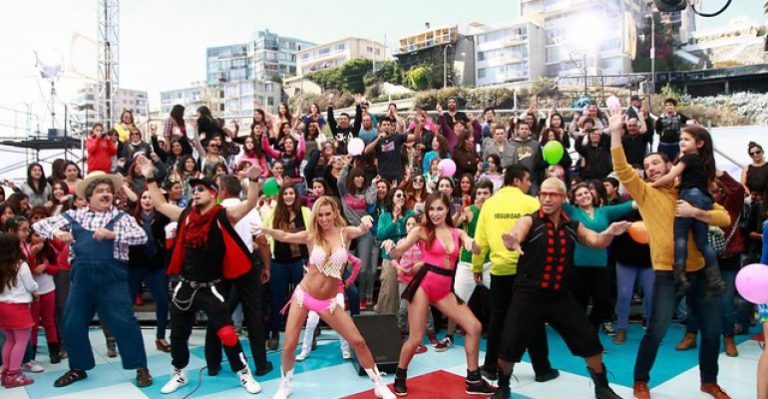 Fans de Los Prisioneros molestos con Axé Bahía