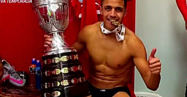 Mira las fotos más osadas y sensuales de algunos famosos