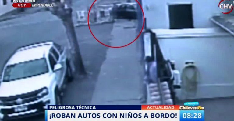 No tienen escrúpulos: Roban autos con niños a bordo