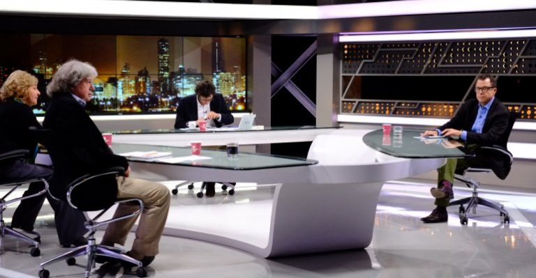 El público cree que la irrupción de temas de Derechos Humanos agrava crisis del Gobierno