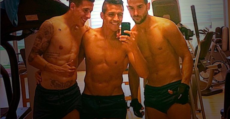 Ranking: Mira los galanes más guapos en ropa interior