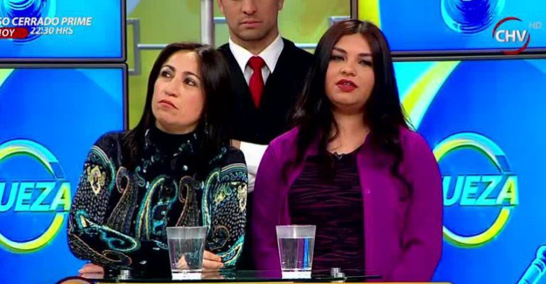 Ana demanda a Valeria, su madre, para que le de la tuición de sus hermanas - Parte 1