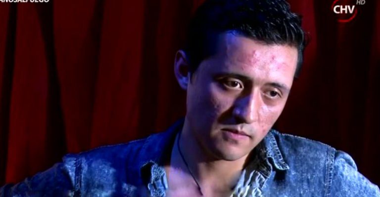 Danae se secó las lágrimas y fue a encarar duramente a Felipe