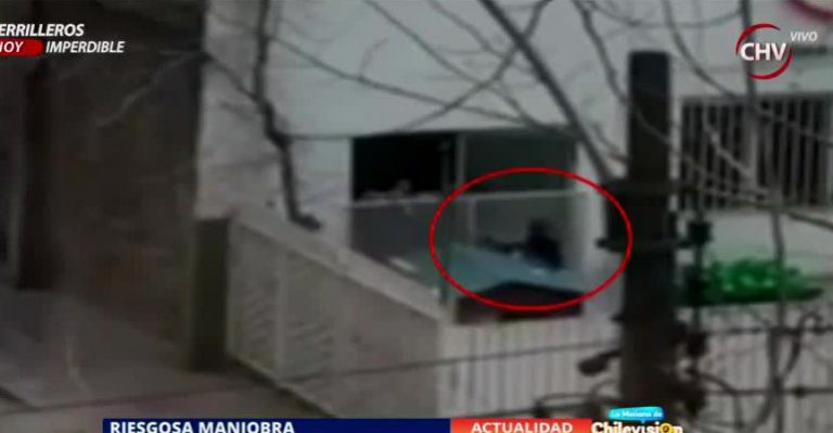 Increíble actuar de dos educadoras de párvulos de conocido jardín de Santiago