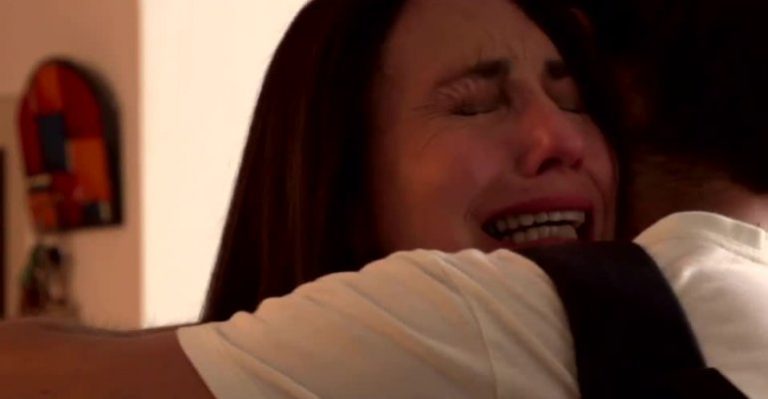 La muerte de mi madre me convirtió en una mujer triste | Capítulo 5 de agosto