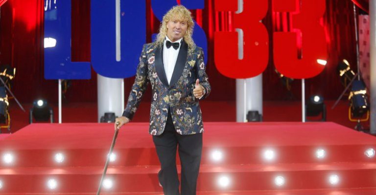 Farkas entrega detalles del video de los 33 mineros que habría sido censurado en Chile