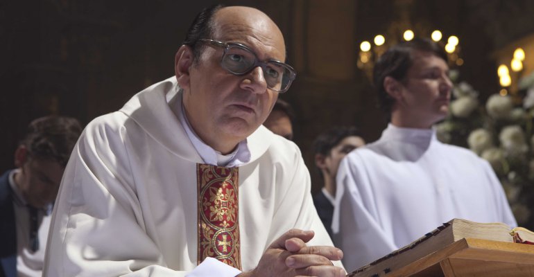 Reacciones tras el estreno de la serie El Bosque de Karadima