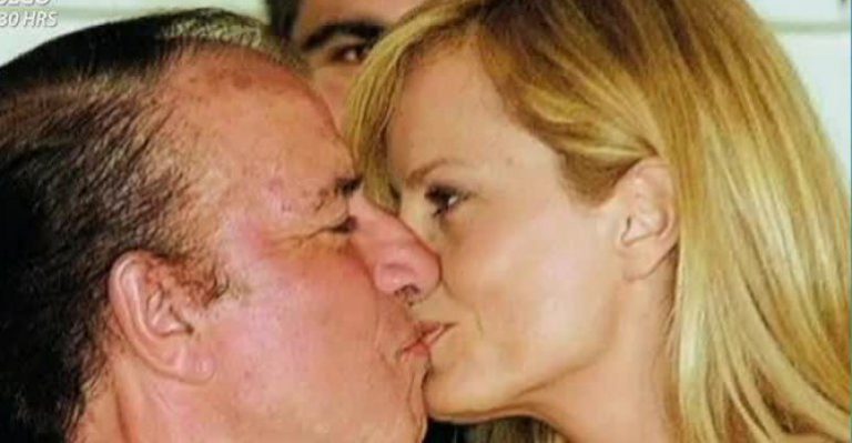 Carlos Menem tendrá estatua gigante en Argentina ¿qué opinará Cecilia Bolocco?