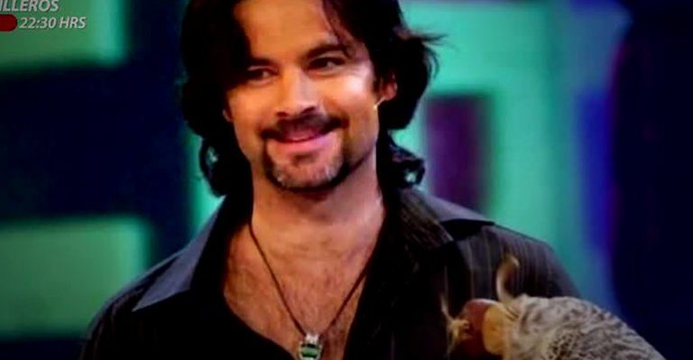 Famosos eligen el mejor look de Felipe Camiroaga