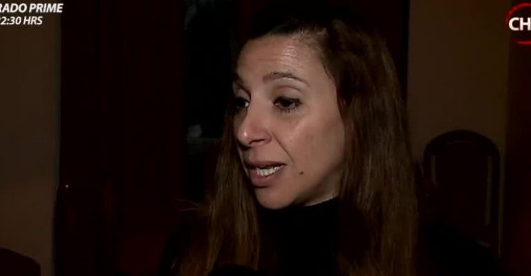 Carolina Eltit vende vestido utilizado en la gala de Viña 2013