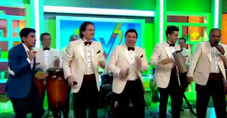 La Sonora Palacios festeja con música en SV