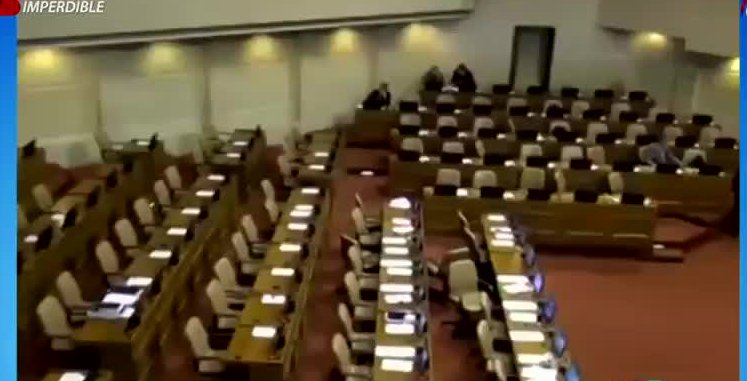 Álvaro Escobar habló de la flojera en el Congreso tras faltas a importante sesión - Parte 1