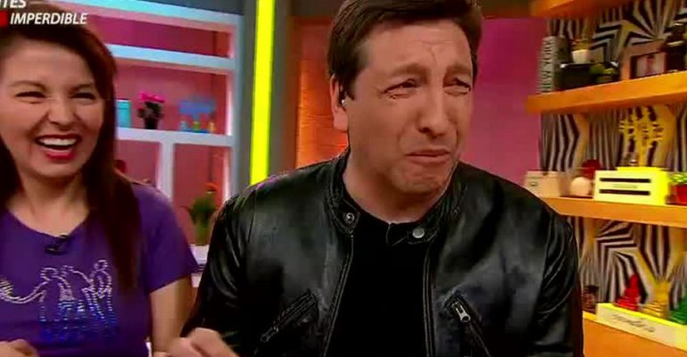 Julio César Rodríguez aceptó el desafío y se comió un cupcake para perros