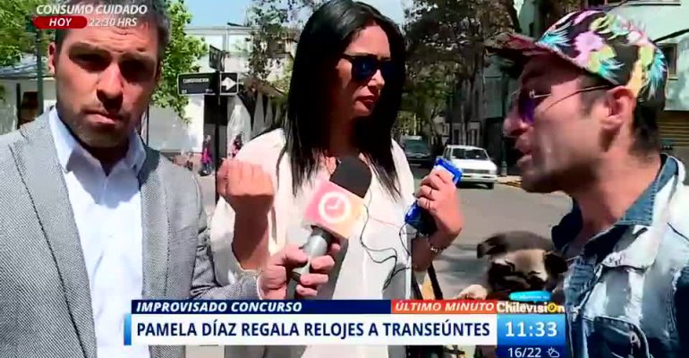 Pamela Díaz buscó rescate tras quedar en panne de neumático - Parte 2