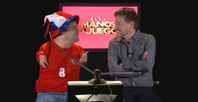 Hincha fanático de la Selección Chilena puso a prueba a Vidal en Manos al Juego