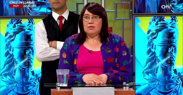 Alejandra demanda a Paulina para que se preocupe de enfermedad de su hija - Parte 1