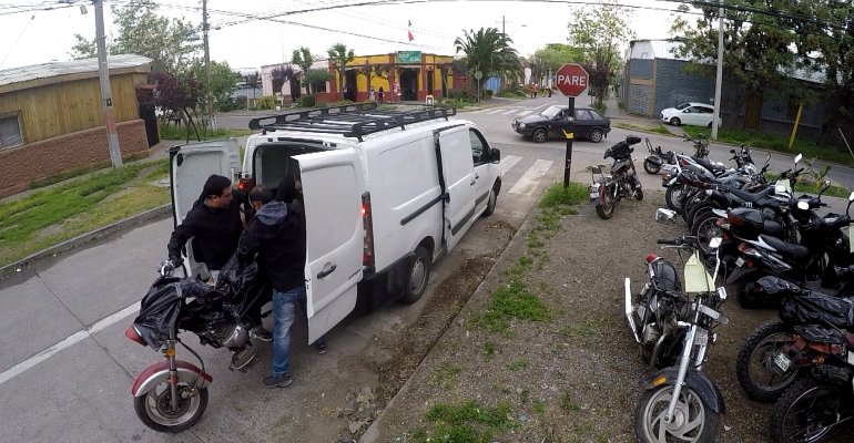 Estado de Alerta desafió la seguridad de local de motos con inesperado desenlace - Parte 1