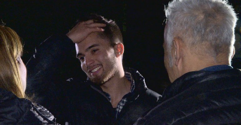 Padres quisieron saber cómo se porta su hijo cuando sale a carretear - Parte 2