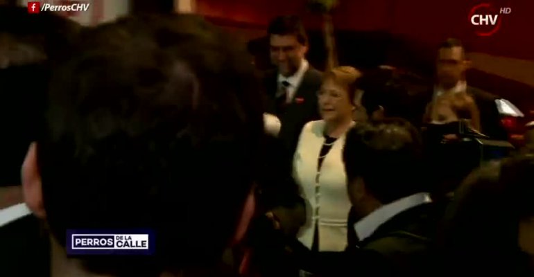 Bachelover fue al Teatro Teletón para intentar conocer a su ídola la Presidenta
