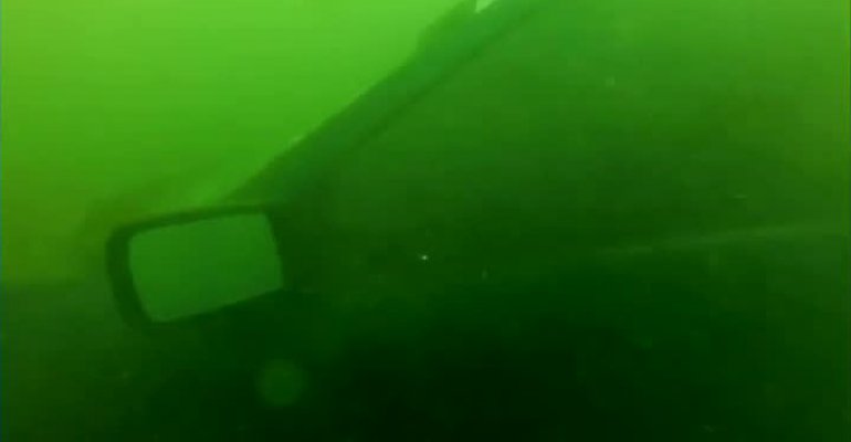 Imágenes exclusivas muestran rescate de auto de María Carolina Hidalgo - Parte 2