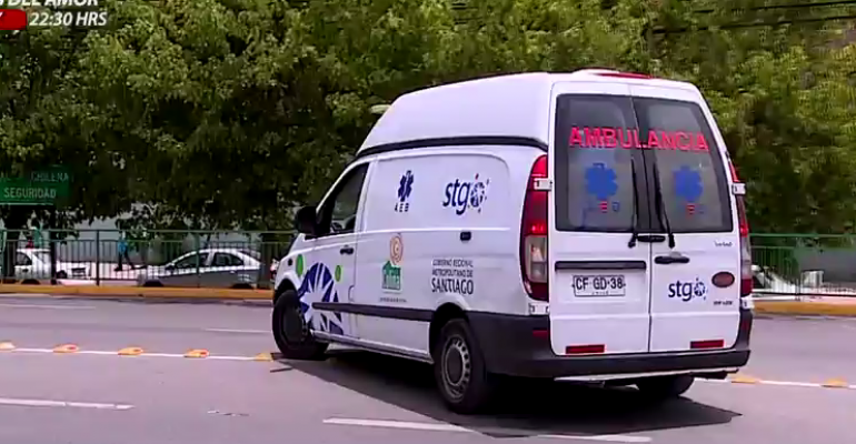 Pacientes de Colina denuncian que ambulancia trasladó a 7 personas al mismo tiempo