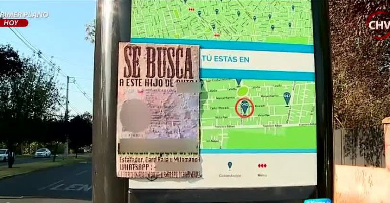 Vecinos de La Reina funaron con carteles a supuesto estafador