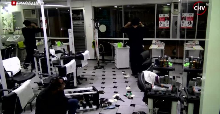 Lorena es dueña de una peluquería y no sabe cómo los ladrones ingresaron a su local - Parte 2