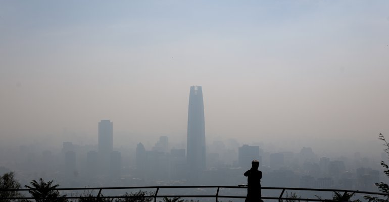 ¿Cómo enfrentar la nube tóxica que afecta a Santiago?