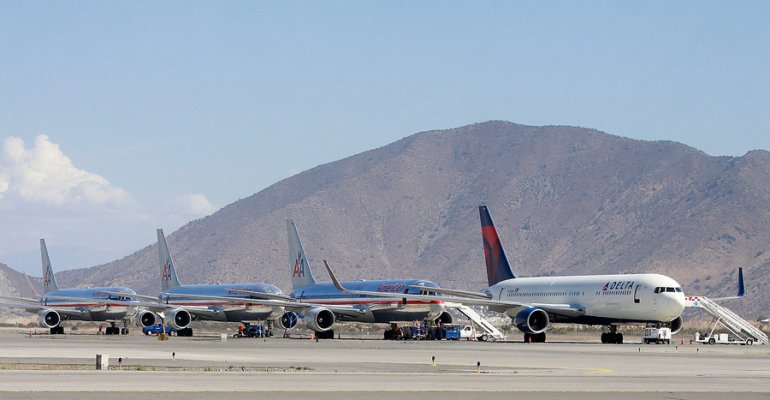 Siete pasajeros quedaron heridos tras fuertes turbulencias en avión