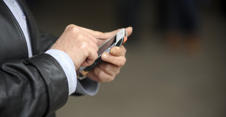 Hombre debe avisar a la policía cada vez que va a tener sexo