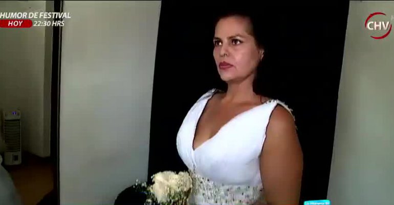 Mujer anda en busca de marido millonario para que la cuide a ella y a sus mascotas