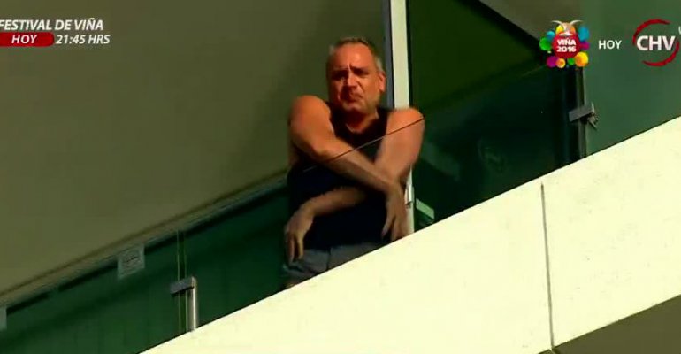 Luis Jara se mostró sin polera en Fiebre de Viña